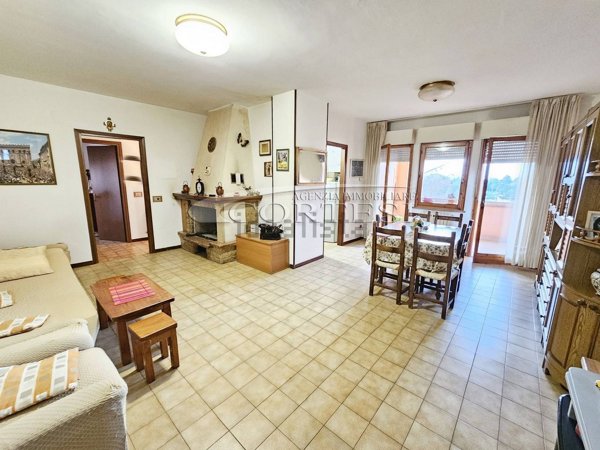 appartamento in vendita ad Umbertide in zona Pierantonio