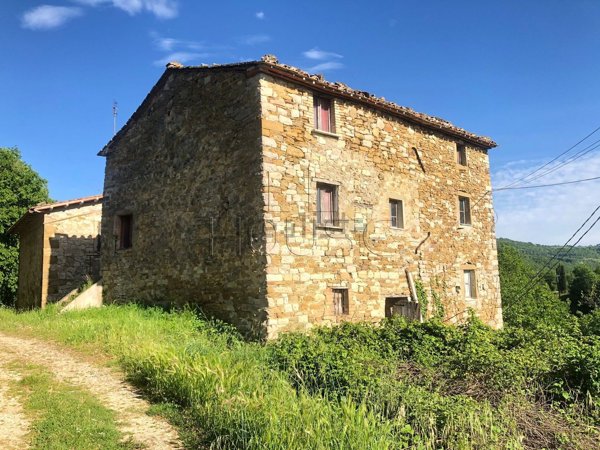 casa indipendente in vendita ad Umbertide in zona Preggio