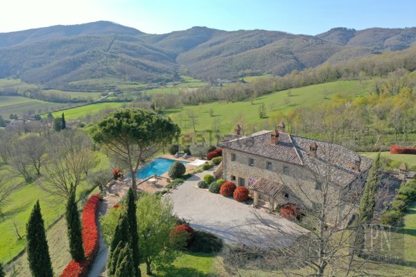 casa indipendente in vendita ad Umbertide in zona Niccone