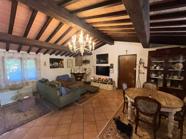 casa indipendente in vendita ad Umbertide in zona Preggio