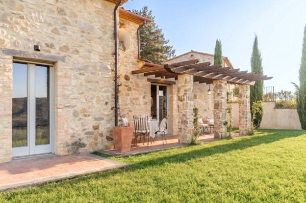 casa indipendente in vendita ad Umbertide in zona Niccone