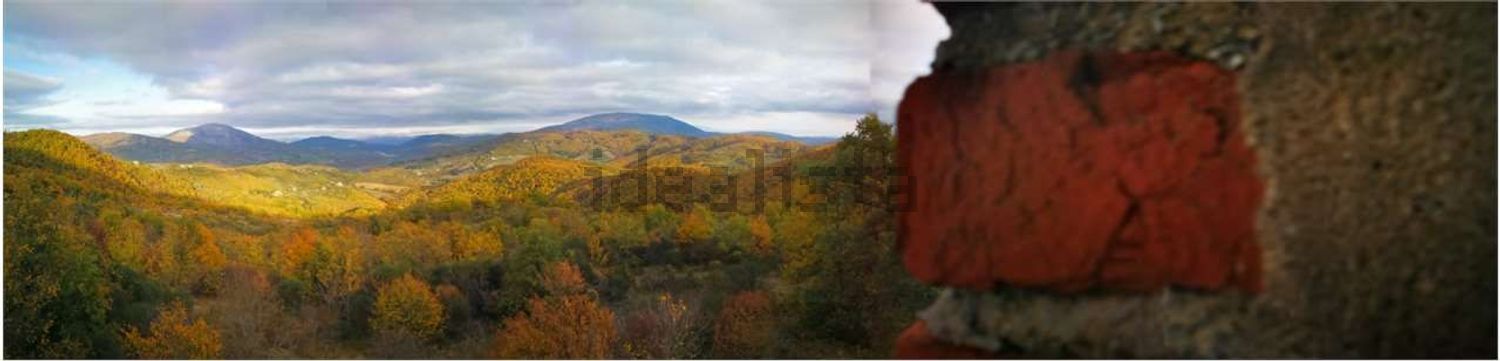 terreno agricolo in vendita ad Umbertide in zona Preggio