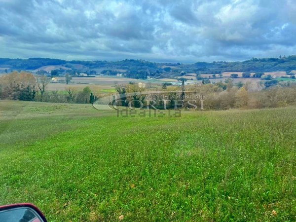 terreno agricolo in vendita ad Umbertide