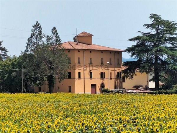 appartamento in vendita ad Umbertide in zona Montecastelli