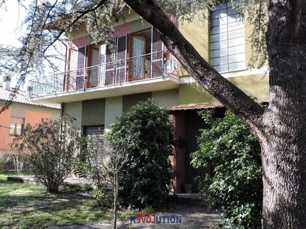 casa indipendente in vendita ad Umbertide in zona Spedalicchio