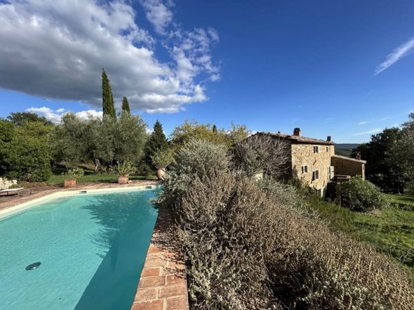 casa indipendente in vendita ad Umbertide in zona Preggio