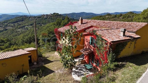 casale in vendita ad Umbertide in zona Preggio