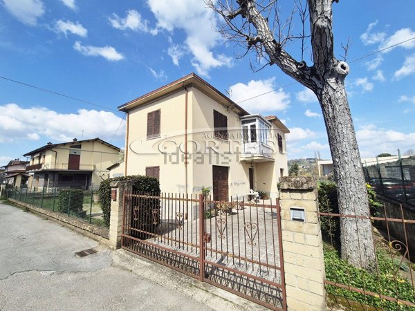 casa indipendente in vendita ad Umbertide