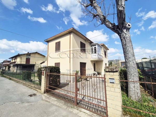 casa indipendente in vendita ad Umbertide