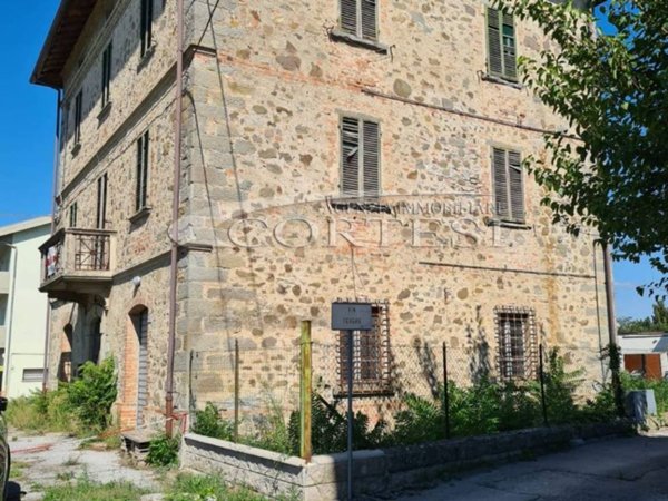 appartamento in vendita ad Umbertide in zona Montecastelli