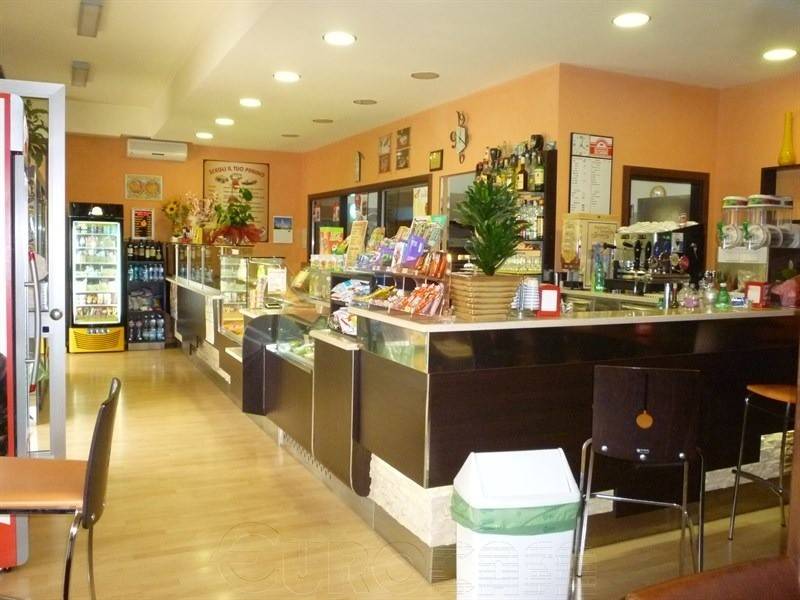 negozio in vendita ad Umbertide