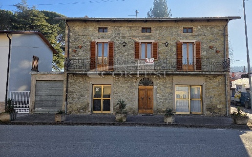 appartamento in vendita ad Umbertide in zona Calzolaro