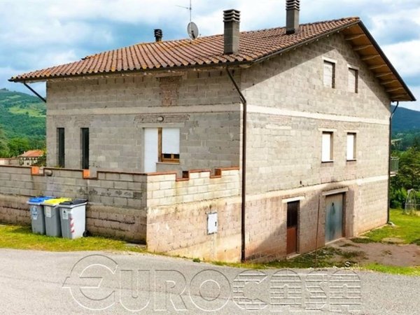 casa indipendente in vendita ad Umbertide in zona Spedalicchio