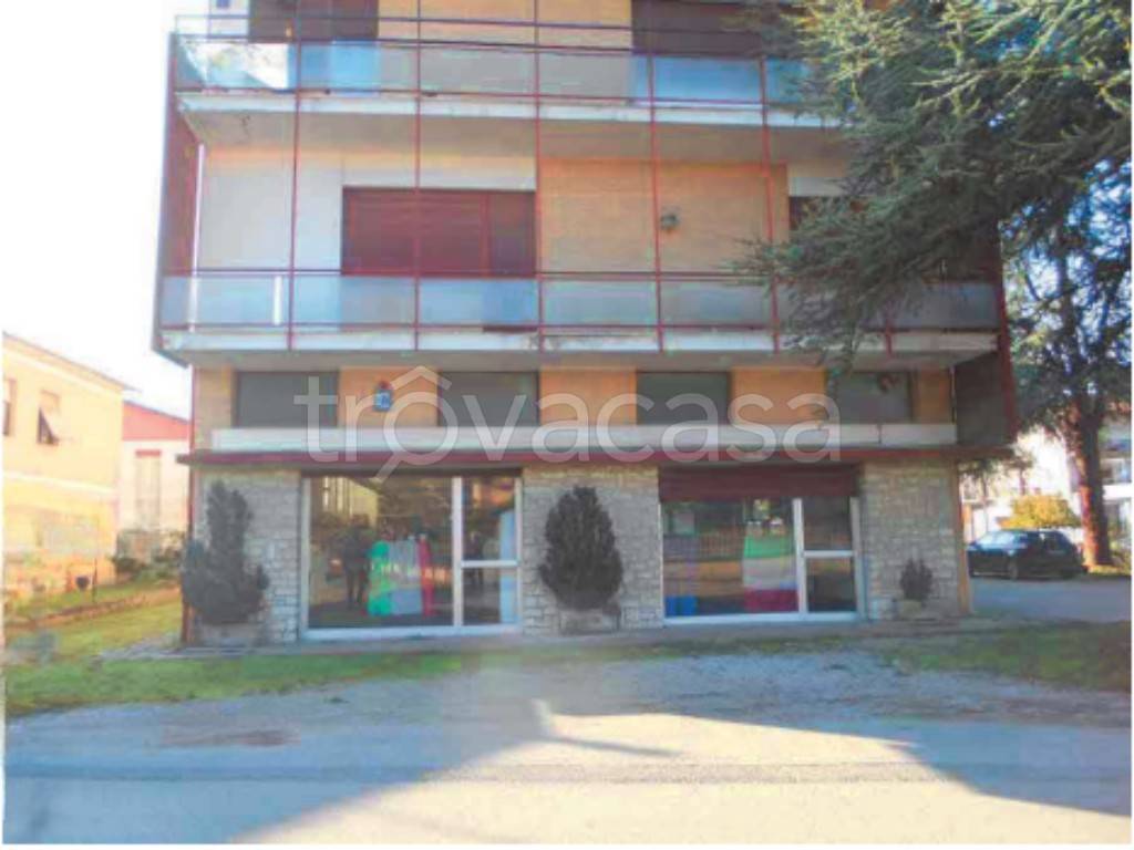 negozio in vendita ad Umbertide