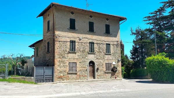 casa indipendente in vendita ad Umbertide in zona Montecastelli