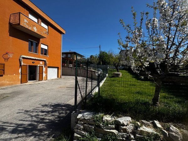 casa semindipendente in vendita ad Umbertide