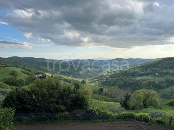 casa indipendente in vendita ad Umbertide in zona Preggio