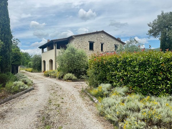 casa indipendente in vendita ad Umbertide in zona Molino Vitelli