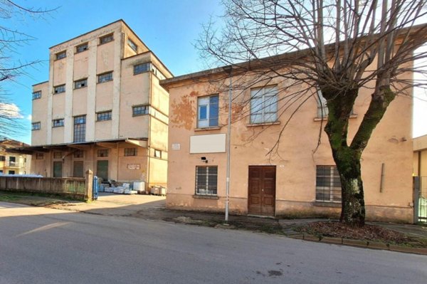 capannone in vendita ad Umbertide