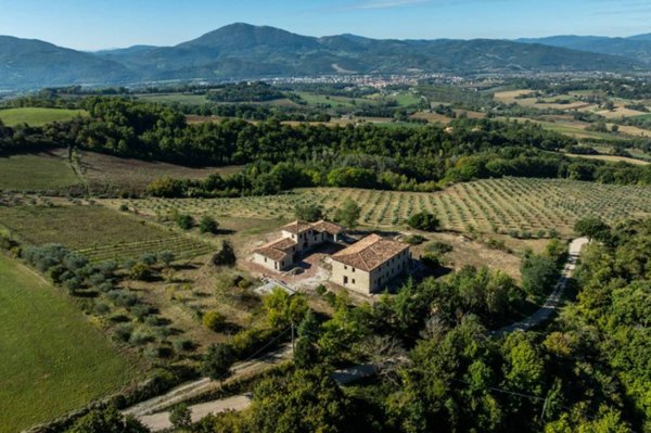 loft in vendita ad Umbertide in zona Niccone