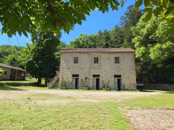 casa indipendente in vendita ad Umbertide in zona Montecastelli