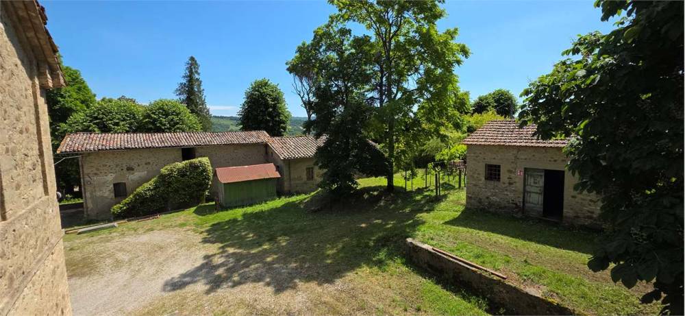 casa indipendente in vendita ad Umbertide in zona Montecastelli