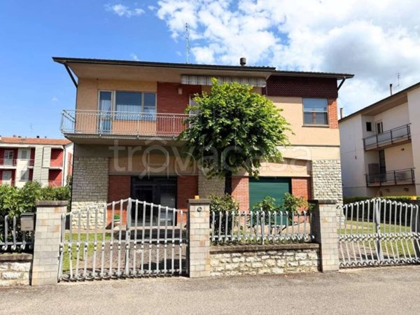 casa indipendente in vendita ad Umbertide