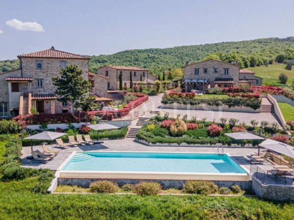 casa indipendente in vendita ad Umbertide in zona Niccone