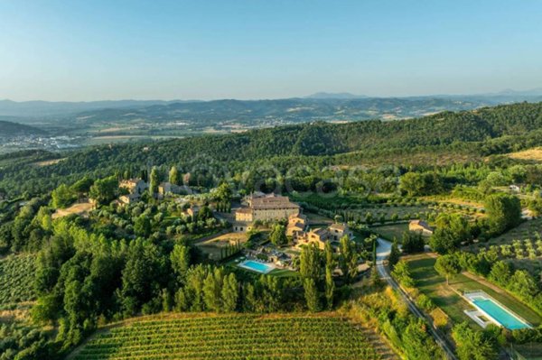 terreno agricolo in vendita ad Umbertide in zona Comunaglia