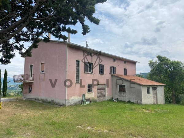 azienda agricola in vendita a Valfabbrica