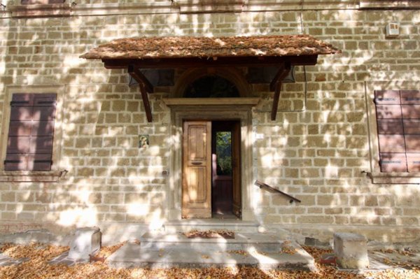 casa indipendente in vendita a Valfabbrica