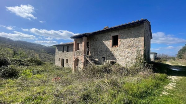 casa indipendente in vendita a Valfabbrica