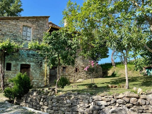 casa indipendente in vendita a Valfabbrica