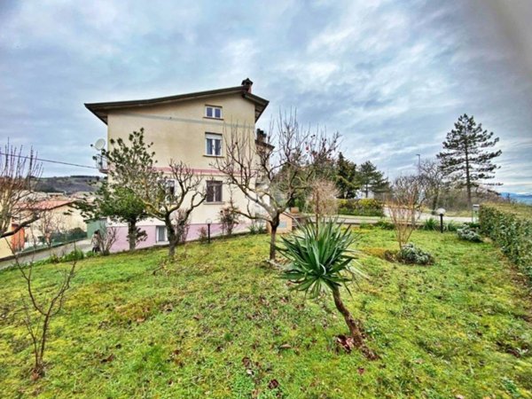 casa indipendente in vendita a Valfabbrica in zona Casacastalda