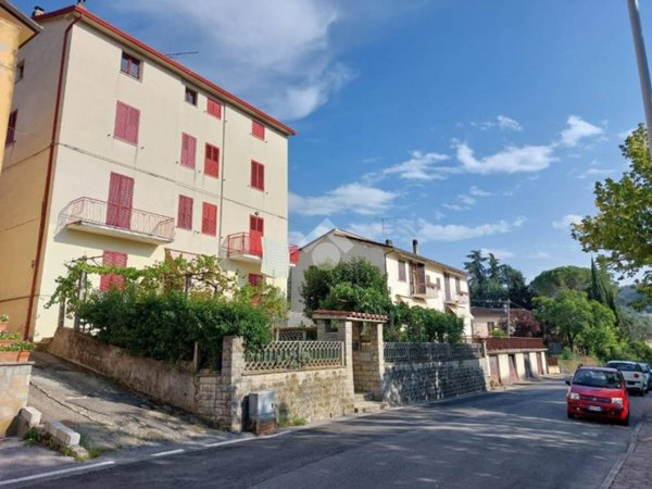 casa indipendente in vendita a Valfabbrica