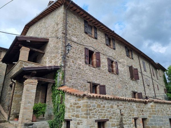 casa indipendente in vendita a Valfabbrica