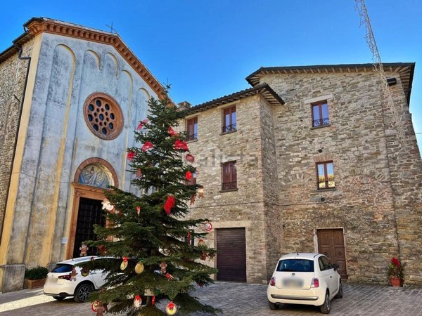 casa indipendente in vendita a Valfabbrica in zona Casacastalda