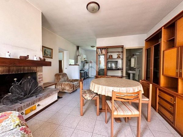 casa indipendente in vendita a Valfabbrica