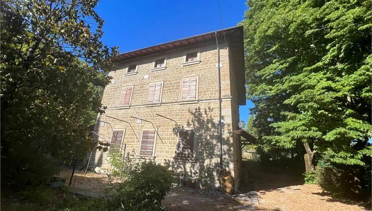 casa indipendente in vendita a Valfabbrica