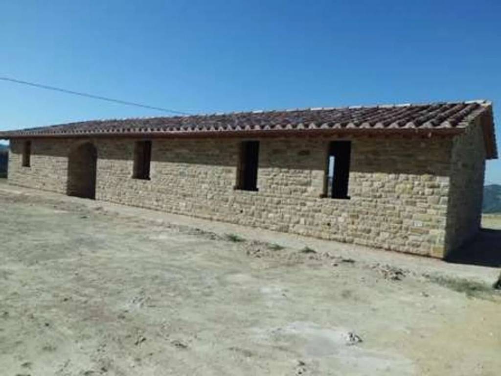 casa indipendente in vendita a Valfabbrica
