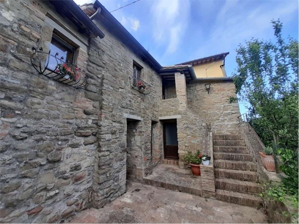 appartamento in vendita a Valfabbrica in zona Monteverde