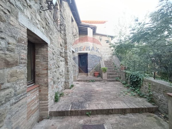 casa indipendente in vendita a Valfabbrica in zona Monteverde