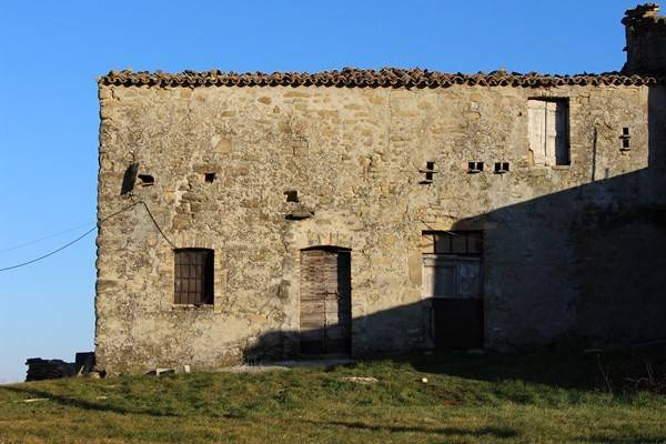casa indipendente in vendita a Valfabbrica