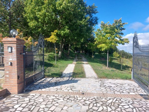 appartamento in vendita a Valfabbrica