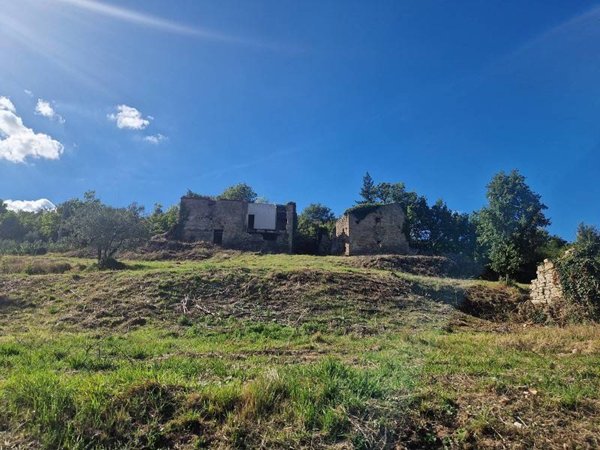 casa indipendente in vendita a Valfabbrica in zona Monteverde