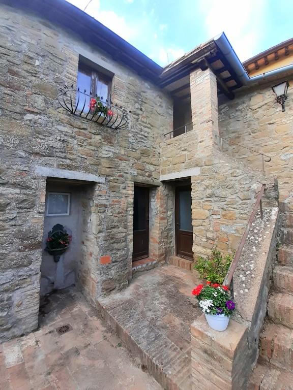 appartamento in vendita a Valfabbrica in zona Monteverde