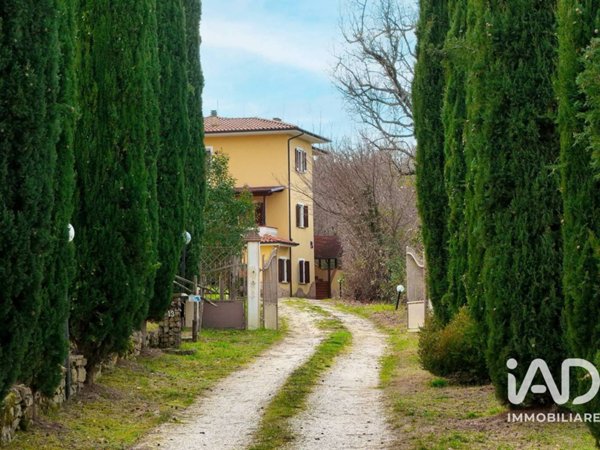 casale in vendita a Valfabbrica