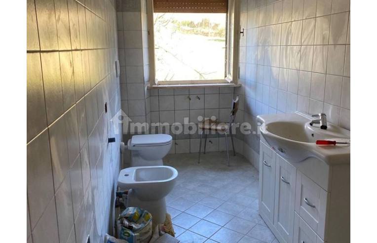 casa indipendente in vendita a Valfabbrica