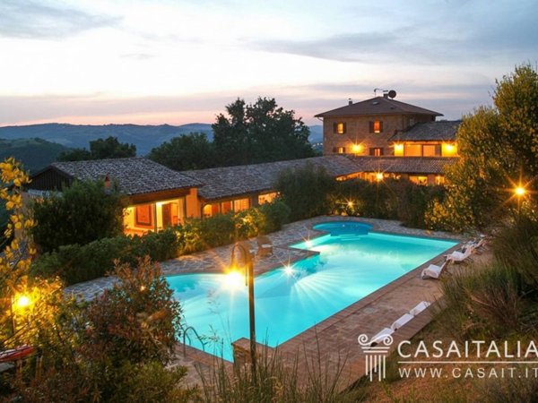 casa indipendente in vendita a Valfabbrica