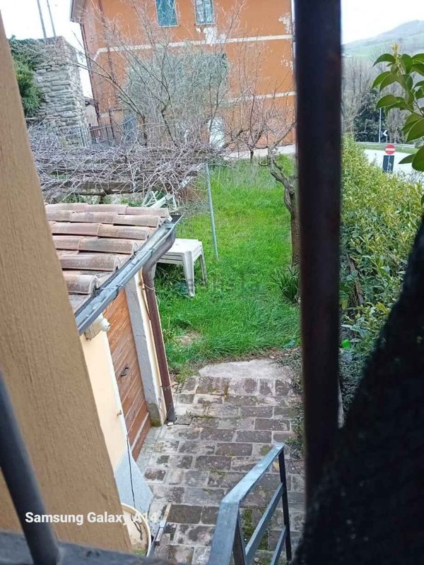 casa indipendente in vendita a Valfabbrica